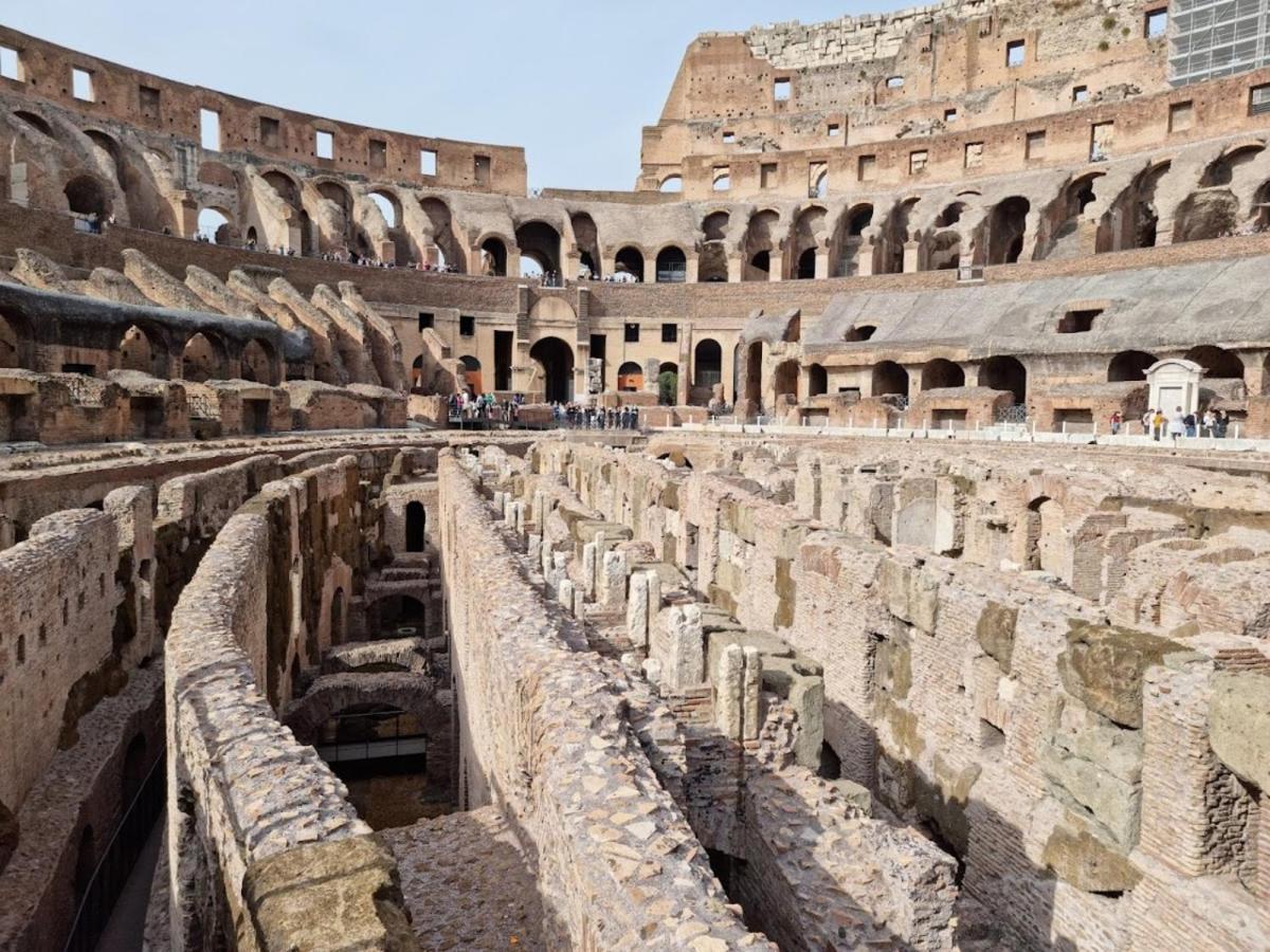 Vacanze Romane Colosseo Apartment Kültér fotó