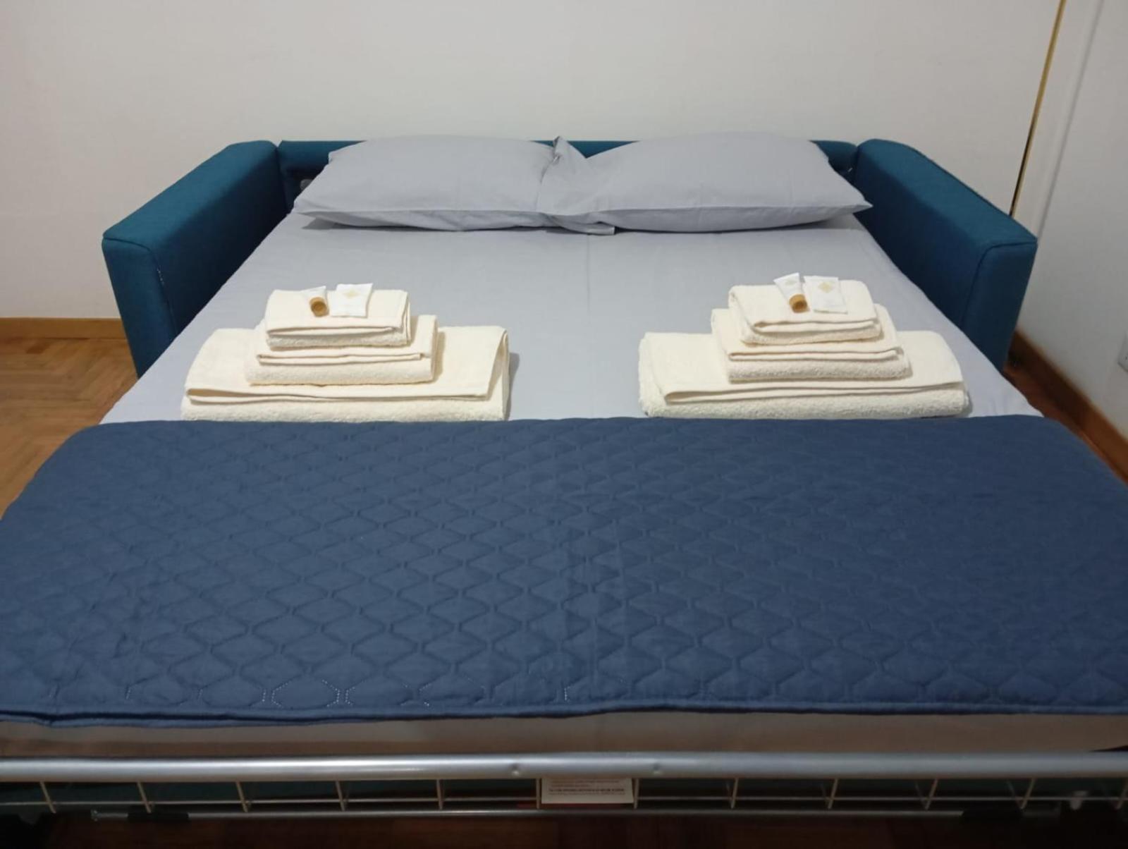 Vacanze Romane Colosseo Apartment Kültér fotó